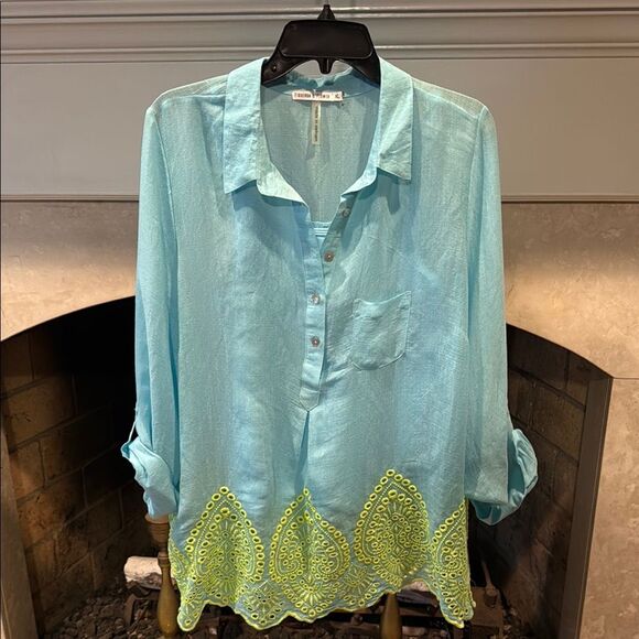 figueroa & flowers Tops - Figueroa & Flower Blue 3/4 Sleeve Button Down Shirt and tank size XL